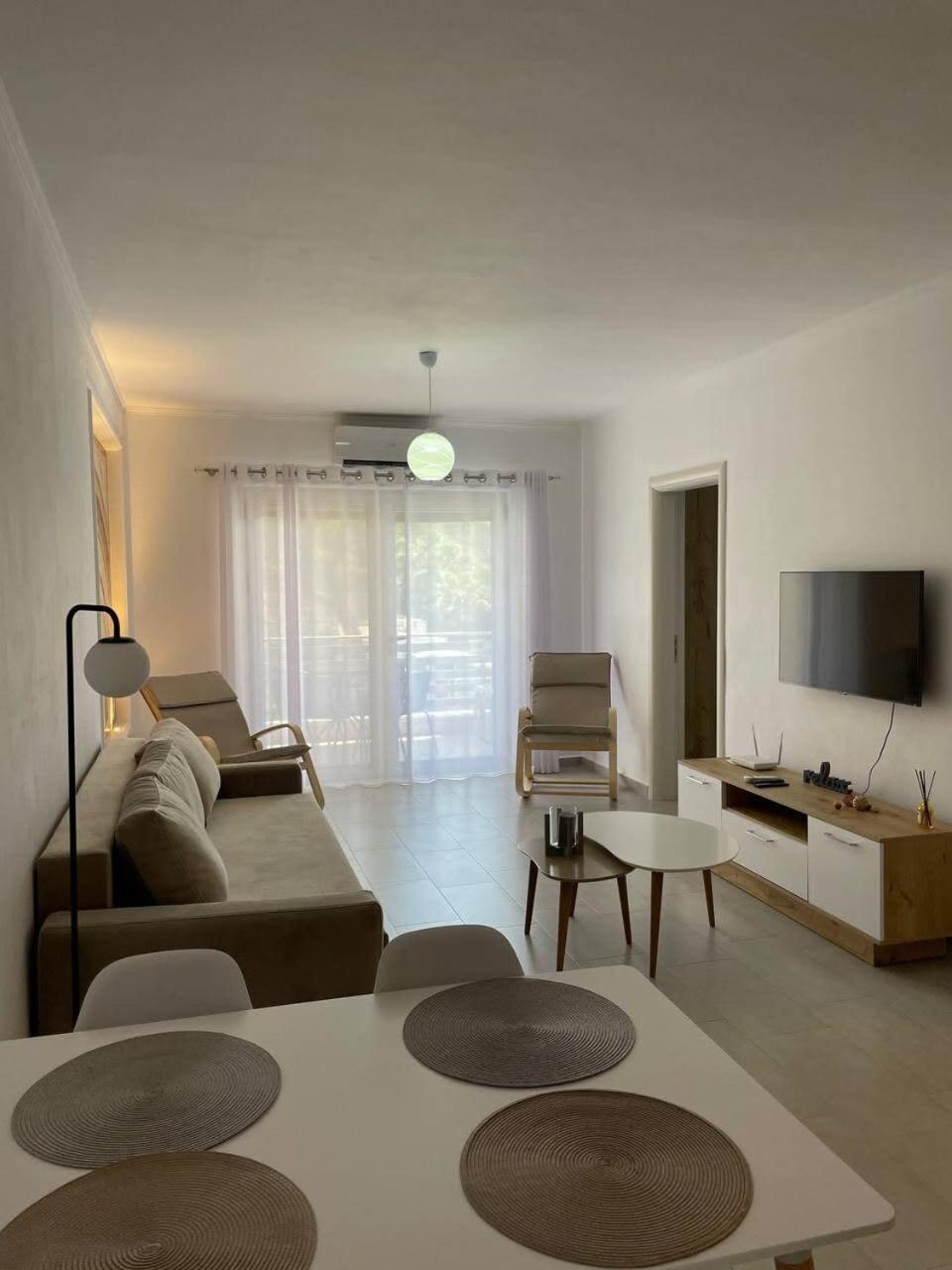 Sunlit 594 Apartment Durres Exterior photo